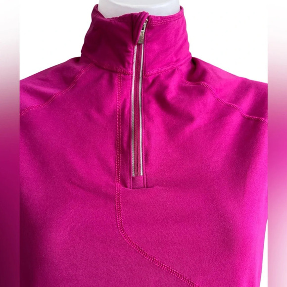 Ladies Mountain Hardwear Fuschia 1/4 Zip Pullover, Size Small - Picture 3 of 7